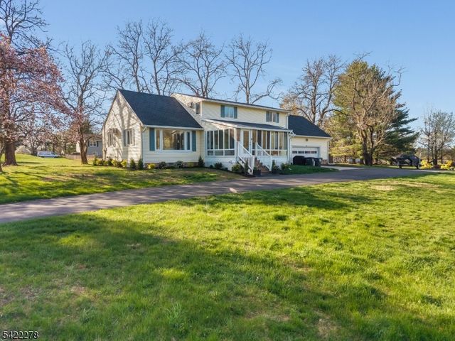 2 Mountain View Rd, Readington Twp., NJ 08889
