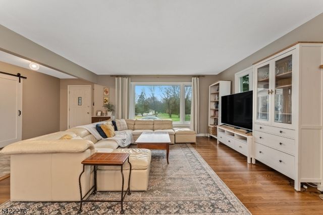 2 Mountain View Rd, Readington Twp., NJ 08889