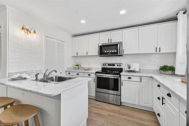 760 71ST AVENUE N, St Petersburg, FL 33702