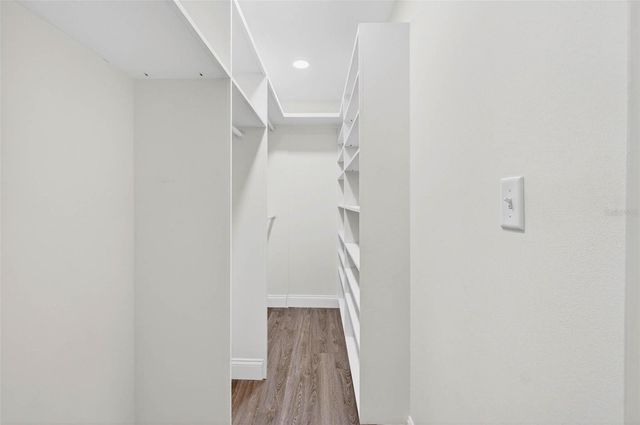 760 71ST AVENUE N, St Petersburg, FL 33702