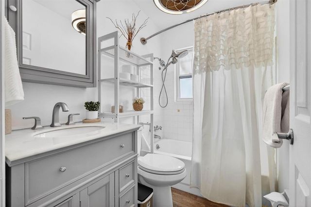 760 71ST AVENUE N, St Petersburg, FL 33702