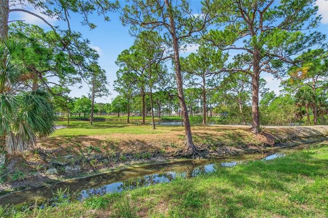 760 71ST AVENUE N, St Petersburg, FL 33702