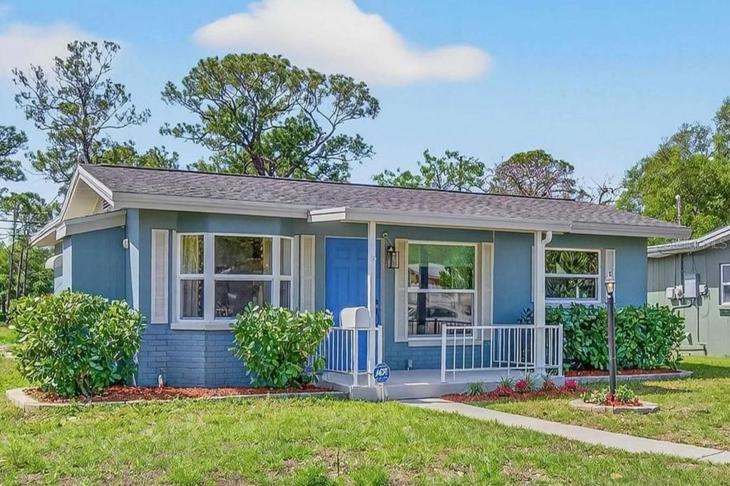 760 71ST AVENUE N, St Petersburg, FL 33702