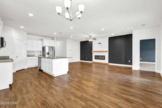 479 Eagle Lake Way, Panama City, FL 32404