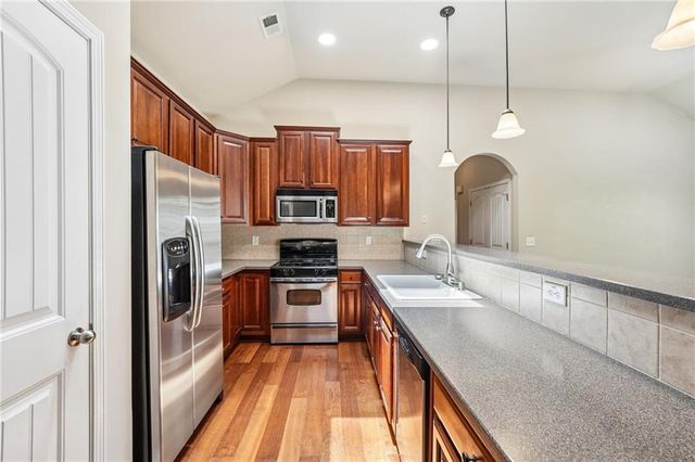 204 Oakleaf Drive, Acworth, GA 30102