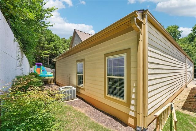 204 Oakleaf Drive, Acworth, GA 30102