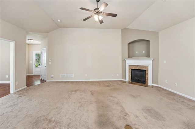 204 Oakleaf Drive, Acworth, GA 30102