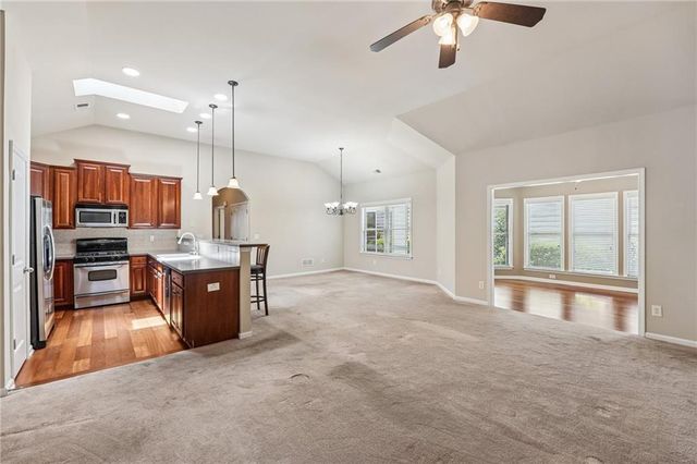 204 Oakleaf Drive, Acworth, GA 30102