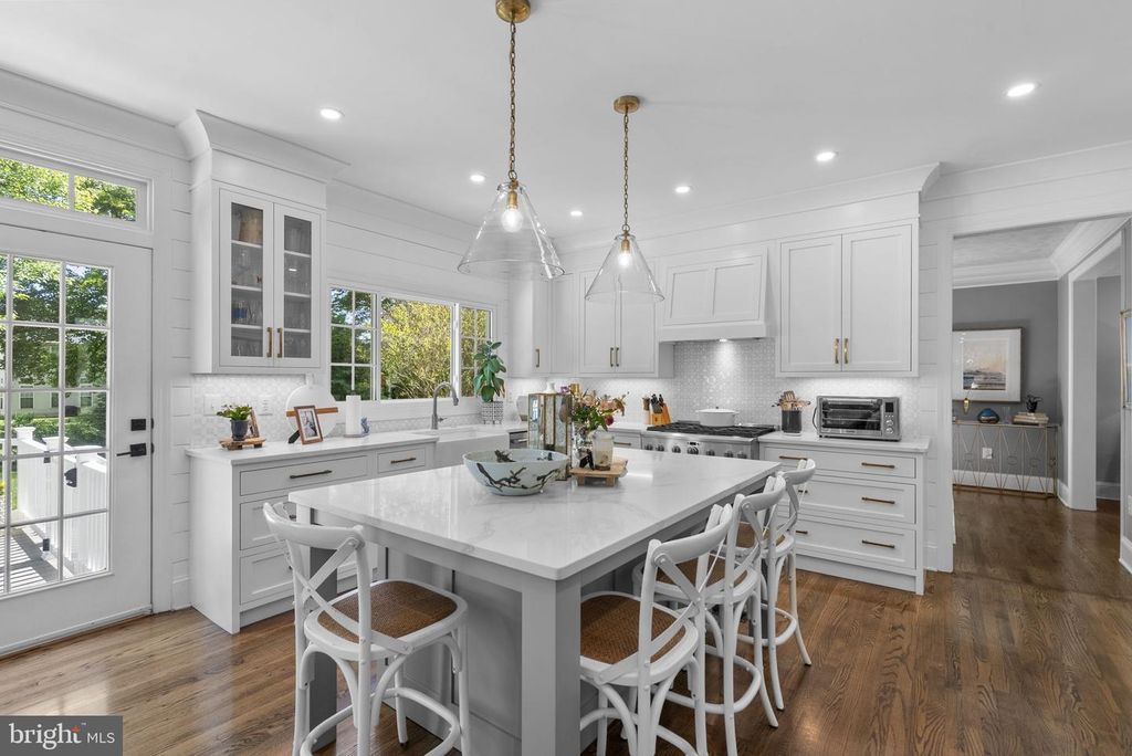Image 17 of property listing at 4620 BRIGHTWOOD RD, Olney, MD 20832