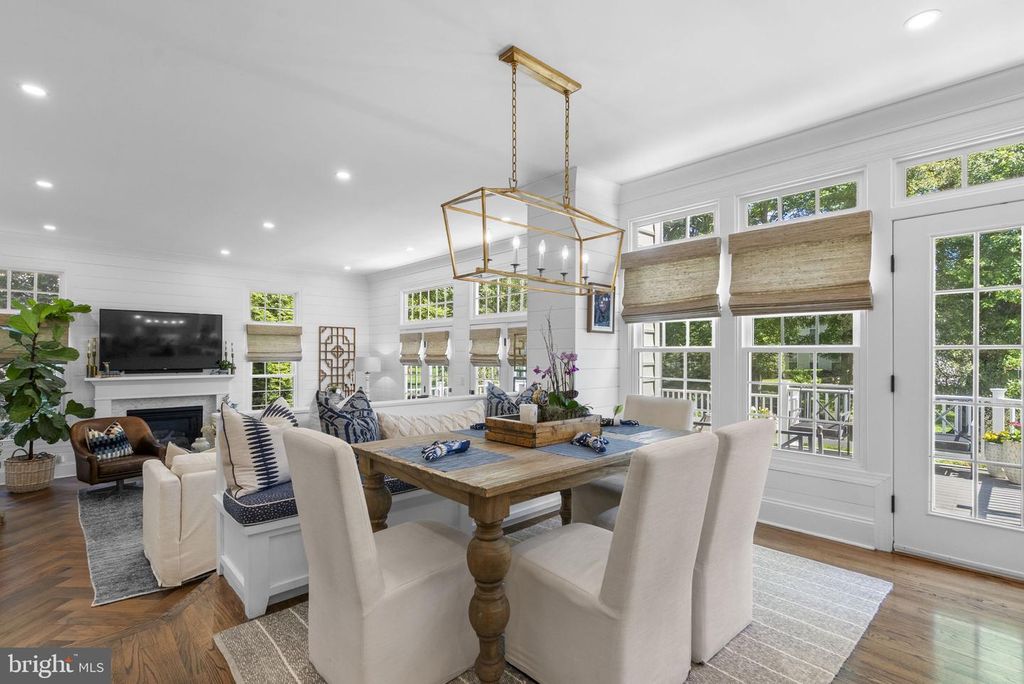 Image 19 of property listing at 4620 BRIGHTWOOD RD, Olney, MD 20832