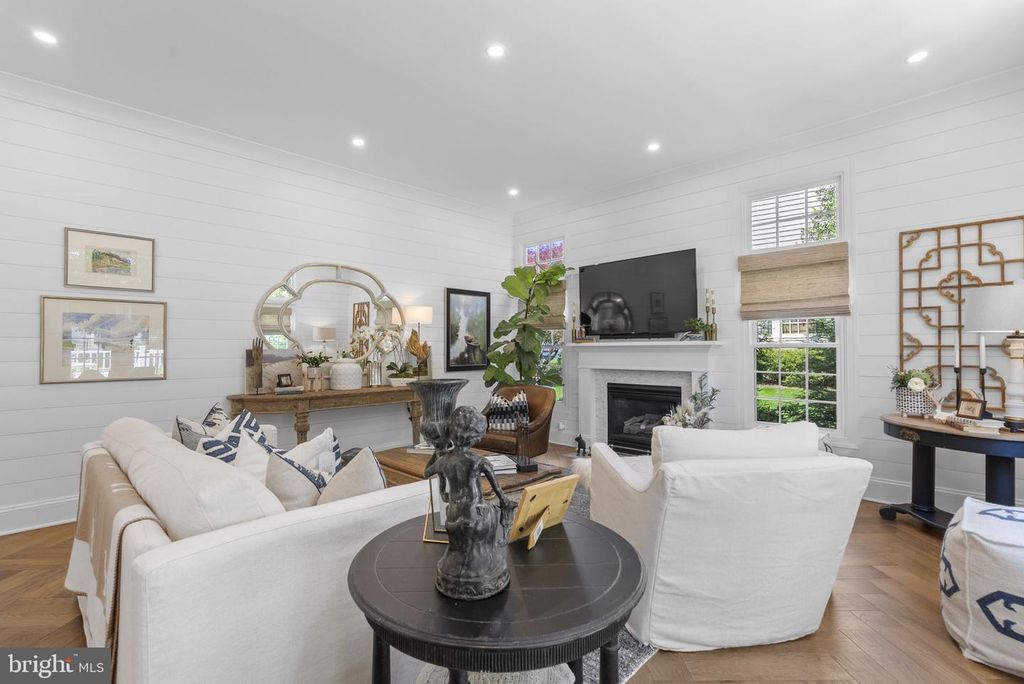 Image 24 of property listing at 4620 BRIGHTWOOD RD, Olney, MD 20832