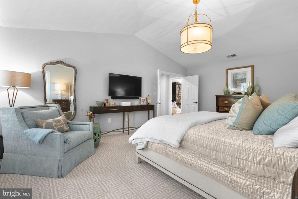 Image 34 of property listing at 4620 BRIGHTWOOD RD, Olney, MD 20832