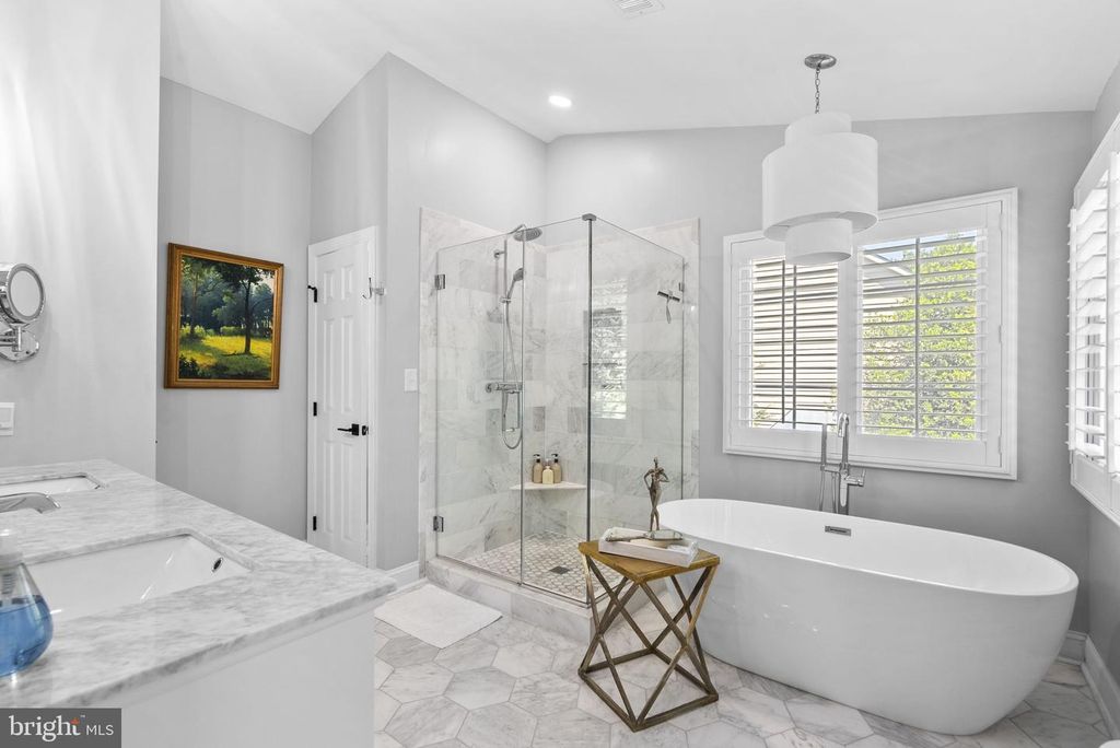 Image 35 of property listing at 4620 BRIGHTWOOD RD, Olney, MD 20832