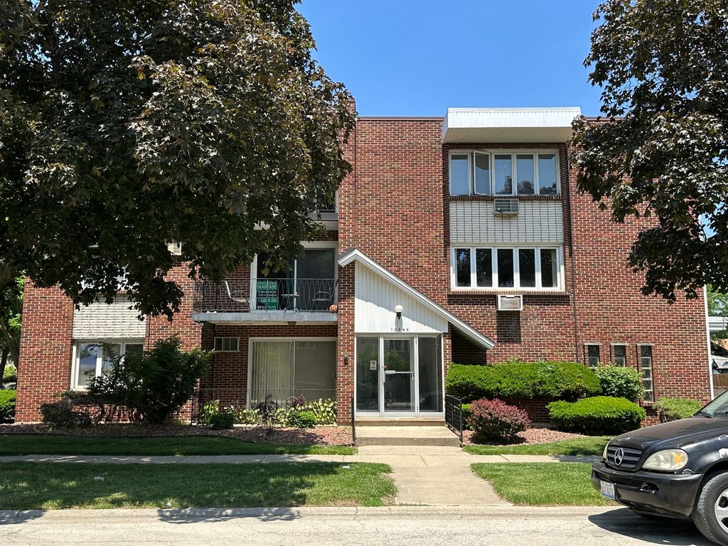 10445 S Keating Avenue 2B, Oak Lawn, IL 60453