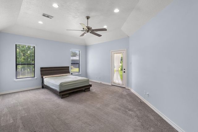 5502 Gum St, Crosby, TX 77532