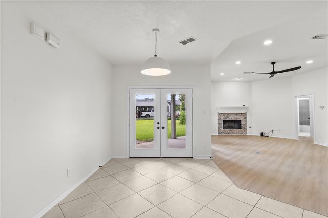 5502 Gum St, Crosby, TX 77532