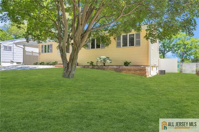 32 Bucknell Road, Old Bridge, NJ 08859