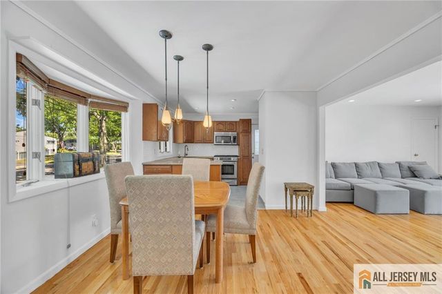 32 Bucknell Road, Old Bridge, NJ 08859
