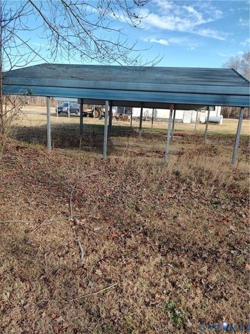 1892 York River Rd, Shacklefords, VA 23156