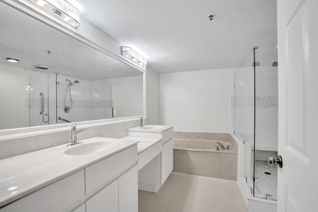 5777 Gemstone Court 207, Boynton Beach, FL 33437