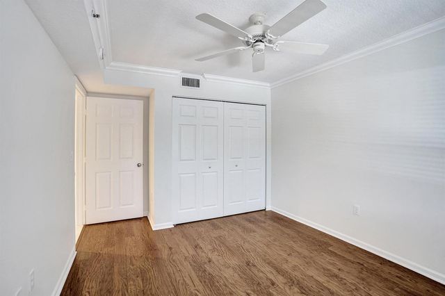 5777 Gemstone Court 207, Boynton Beach, FL 33437