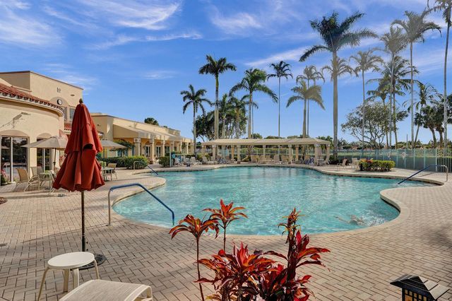 5777 Gemstone Court 207, Boynton Beach, FL 33437