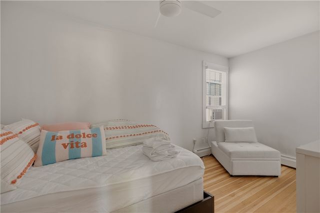 102 Broadway 1C, Newport, RI 02840