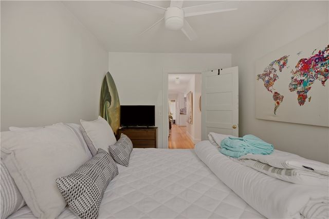 102 Broadway 1C, Newport, RI 02840