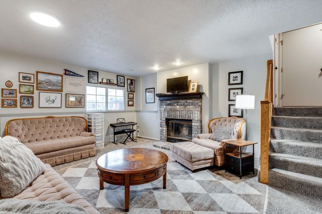 7409 E Brookview Cir, Wichita, KS 67226