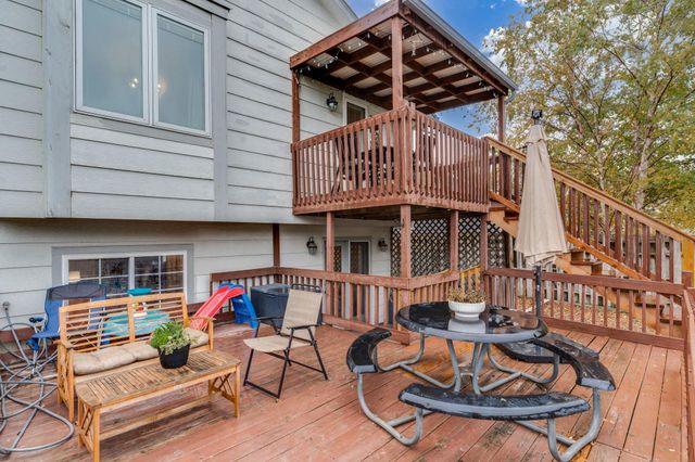 7409 E Brookview Cir, Wichita, KS 67226