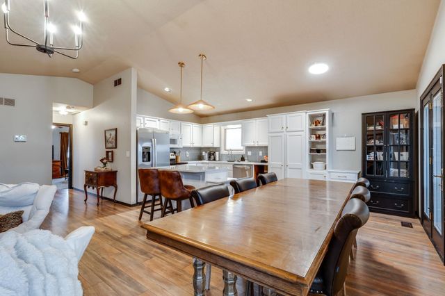 7409 E Brookview Cir, Wichita, KS 67226