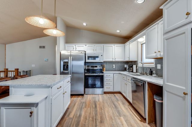 7409 E Brookview Cir, Wichita, KS 67226