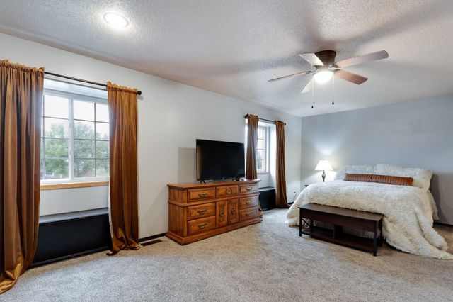 7409 E Brookview Cir, Wichita, KS 67226