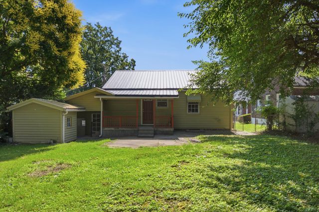 403 N 4th Street, Danville, KY 40422