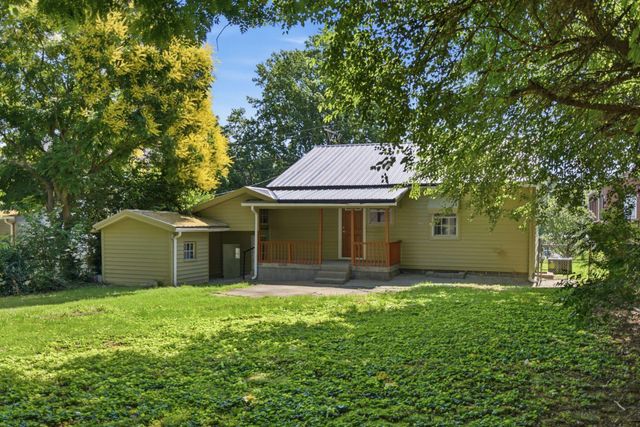 403 N 4th Street, Danville, KY 40422