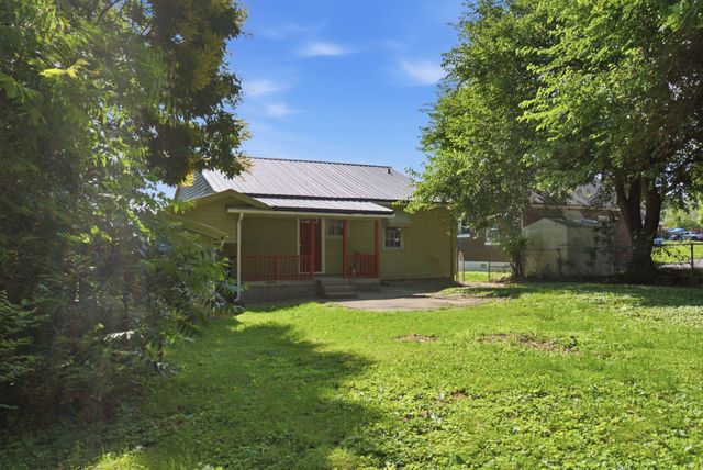 403 N 4th Street, Danville, KY 40422