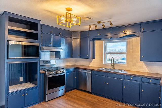 2636 S 65th West Avenue, Tulsa, OK 74107