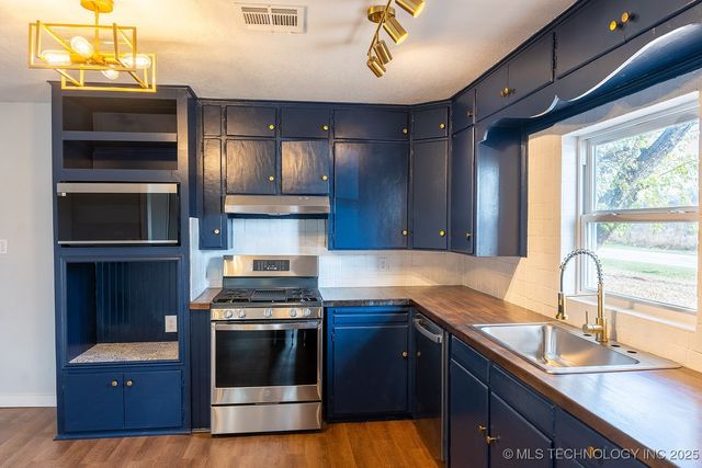 2636 S 65th West Avenue, Tulsa, OK 74107