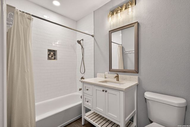 210 Dumoulin, San Antonio, TX 78210