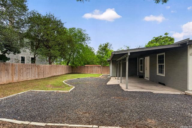 210 Dumoulin, San Antonio, TX 78210