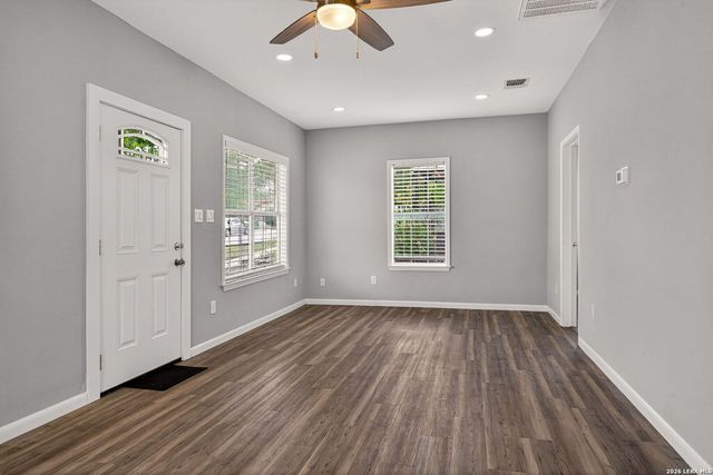 210 Dumoulin, San Antonio, TX 78210