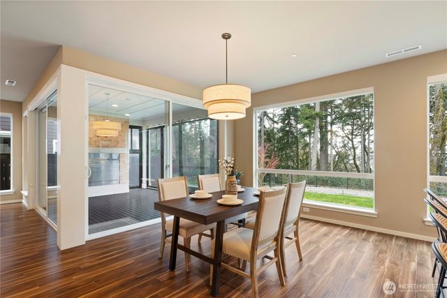 27803 105th Avenue SE, Kent, WA 98030