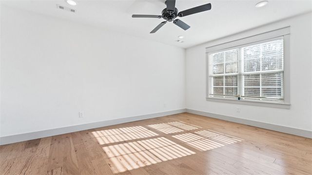 7 Tiverton Lane, Bella Vista, AR 72715