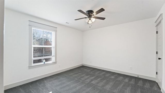 7 Tiverton Lane, Bella Vista, AR 72715