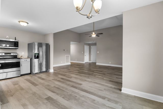 306 Lugano Ln, Clarksville, TN 37040