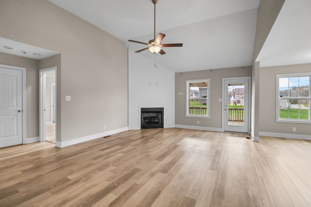 306 Lugano Ln, Clarksville, TN 37040