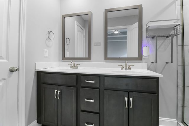 306 Lugano Ln, Clarksville, TN 37040