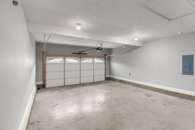 306 Lugano Ln, Clarksville, TN 37040
