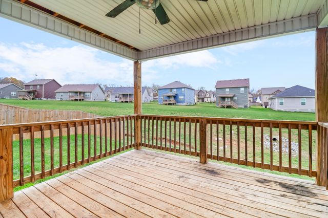 306 Lugano Ln, Clarksville, TN 37040