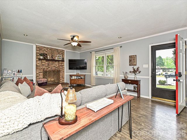2334 Firmin Court, Gastonia, NC 28056